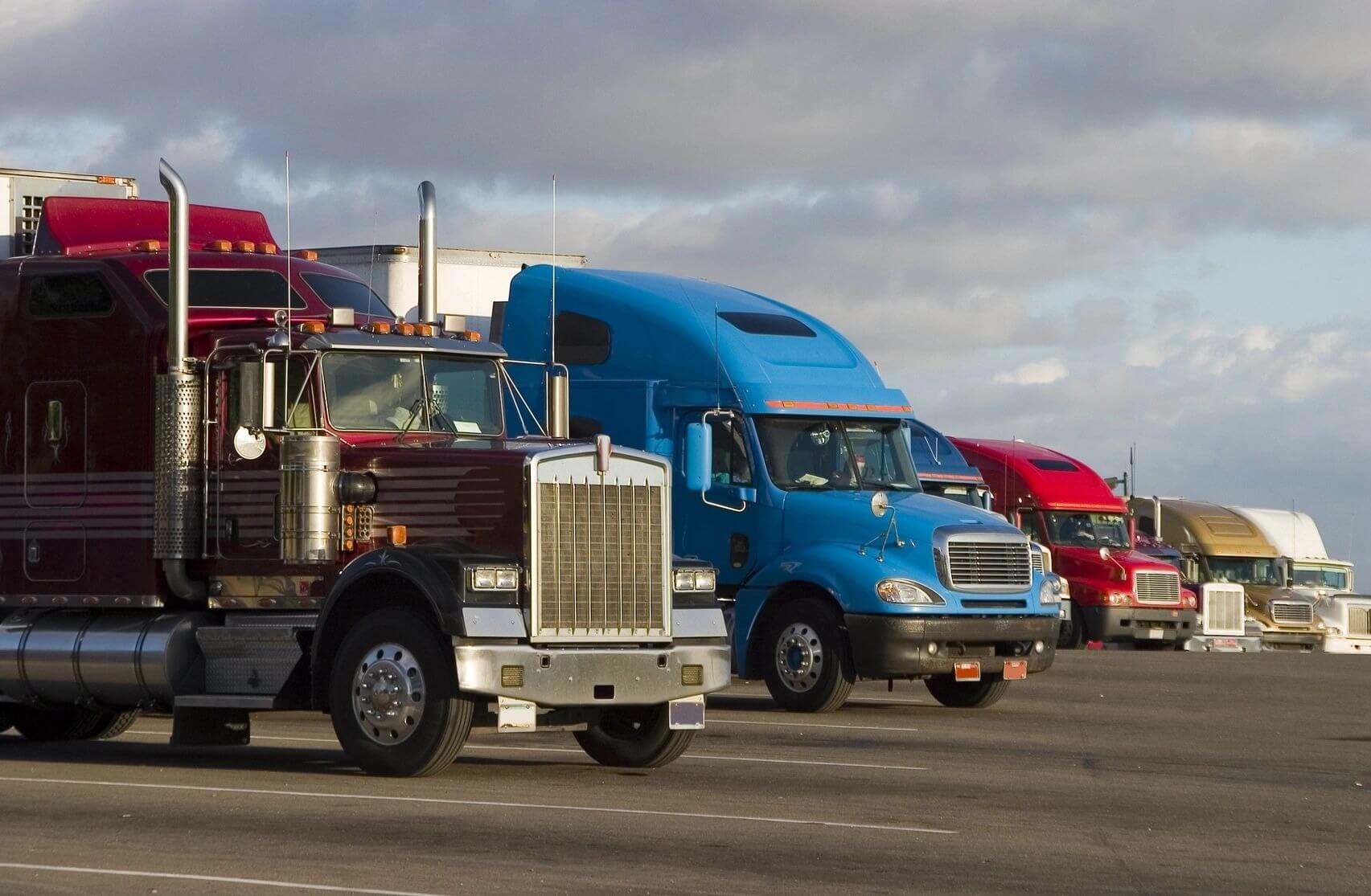 Octo Trucking, LLC