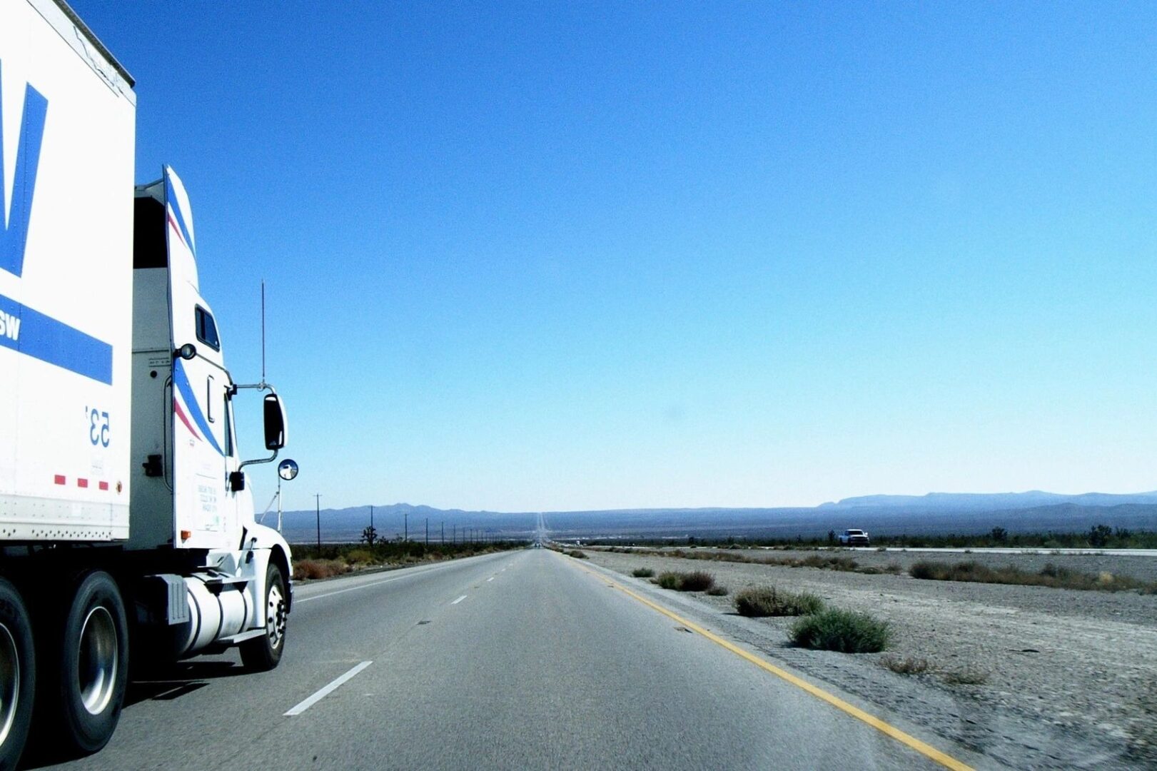 Octo Trucking, LLC